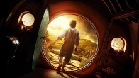 O Hobbit: Uma Jornada Inesperada A nova incursão do diretor Peter Jackson no mundo fantástico de J. R. R. Tolkien traz a aventura do hobbit Bilbo Bolseiro para o cinema, numa adaptação fiel e enriquecida, especialmente pelo caráter complexo dos personagens principais, dosando bem o humor da obra original com a dramaticidade de um grande épico